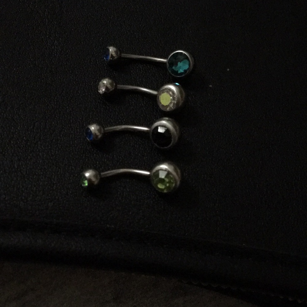 4 belly button rings